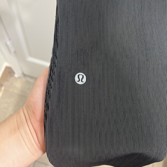 LULULEMON Leggings - Picture 4 of 5